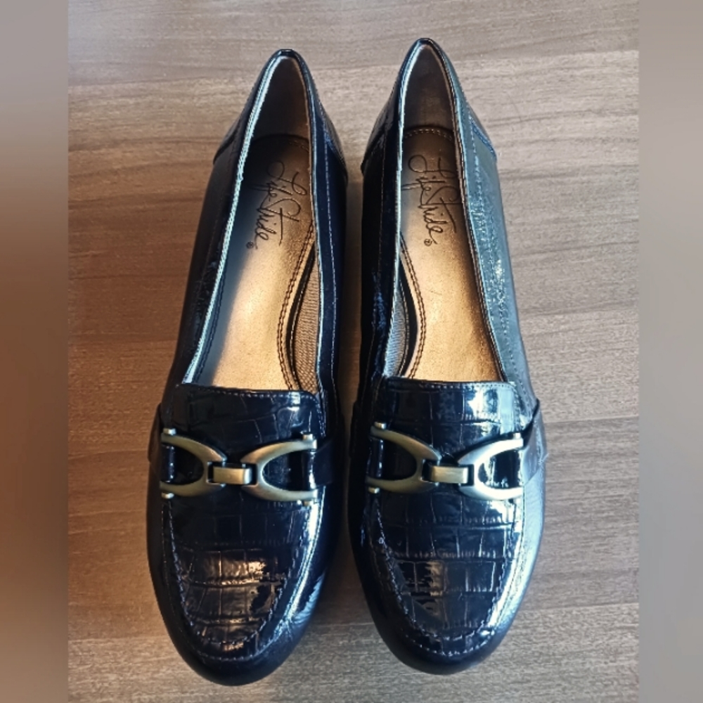 Life Stride NWOT Ladies Slip On Loafers